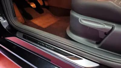 Vendo Volkswagen Polo 2015 - 10500 EUR, 125941 km - AUTO.MOTO.pt