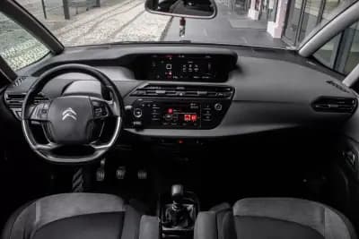 Vendo Citroën Grand C4 Spacetourer 2018 - 10990 EUR, 367153 km - AUTO.MOTO.pt