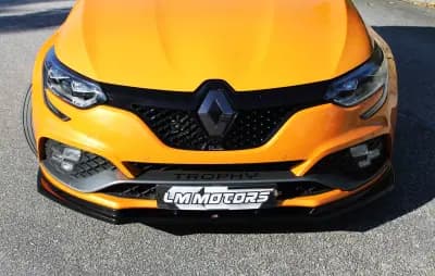 Vendo Renault Mégane 2019 - 43990 EUR, 42000 km - AUTO.MOTO.pt