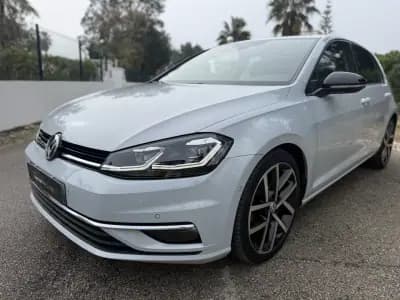 Vendo Volkswagen Golf 2018 - 17999 EUR, 200000 km - AUTO.MOTO.pt