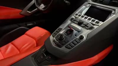 Sell Lamborghini Aventador 2012 - 349900 EUR, 17929 km - AUTO.MOTO.pt