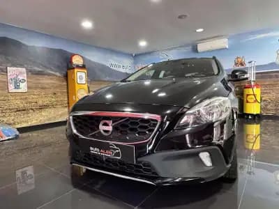 Sell Volvo V40 Cross Country 2014 - 12750 EUR, 189500 km - AUTO.MOTO.pt