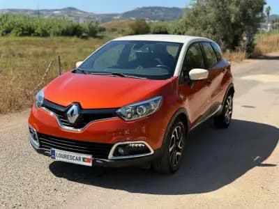 Vendo Renault Captur 2016 - 11900 EUR, 102000 km - AUTO.MOTO.pt