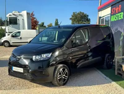 Sell Toyota Proace 2023 - 15750 EUR, 51075 km - AUTO.MOTO.pt