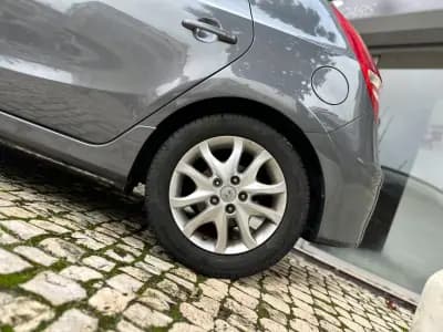 Sell Hyundai i30 2010 - 6990 EUR, 79000 km - AUTO.MOTO.pt