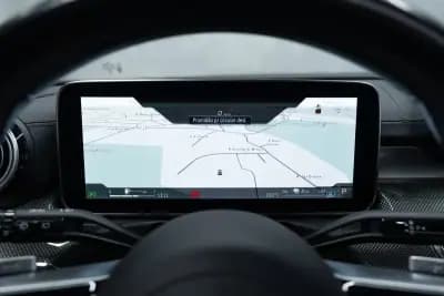 Vendo Mercedes-Benz C 300 2022 - 42950 EUR, 63000 km - AUTO.MOTO.pt