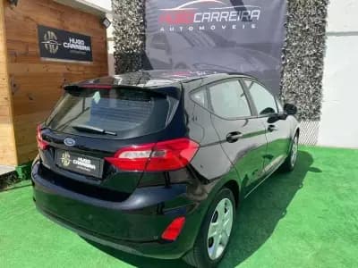 Vendo Ford Fiesta 2019 - 9500 EUR, 125000 km - AUTO.MOTO.pt