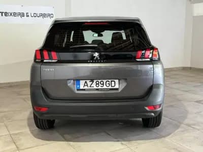 Sell Peugeot 5008 2023 - 29500 EUR, 14500 km - AUTO.MOTO.pt