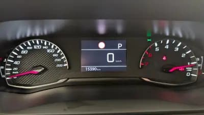 Sell Peugeot 2008 2023 - 23250 EUR, 15392 km - AUTO.MOTO.pt