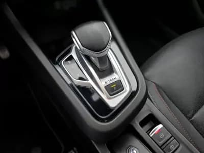 Vendo Renault Arkana 2021 - 23250 EUR, 52400 km - AUTO.MOTO.pt