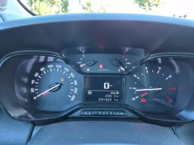 Vendo Citroën C3 Aircross 2022 - 13900 EUR, 94322 km - AUTO.MOTO.pt