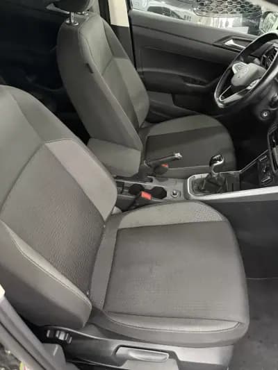 Vendo Volkswagen Polo 2022 - 16500 EUR, 80000 km - AUTO.MOTO.pt