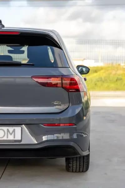 Sell Volkswagen Golf 2021 - 31990 EUR, 149000 km - AUTO.MOTO.pt