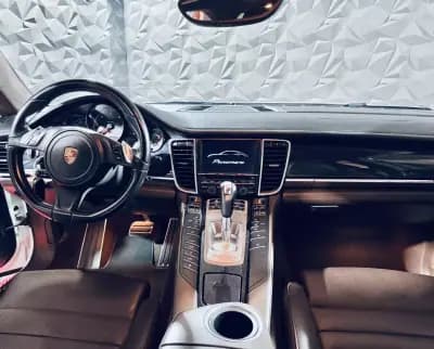 Sell Porsche Panamera 2015 - 43990 EUR, 110565 km - AUTO.MOTO.pt