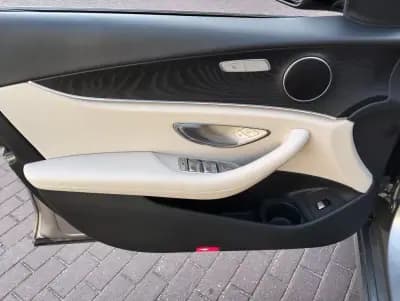 Vendo Mercedes-Benz E 300 2020 - 31480 EUR, 125000 km - AUTO.MOTO.pt