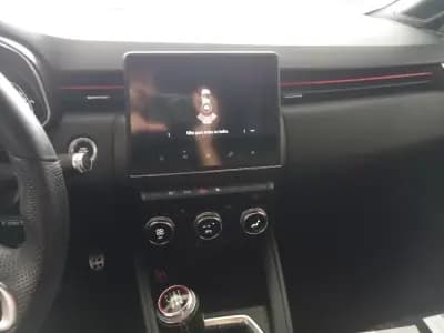 Sell Renault Clio 2020 - 16800 EUR, 101469 km - AUTO.MOTO.pt