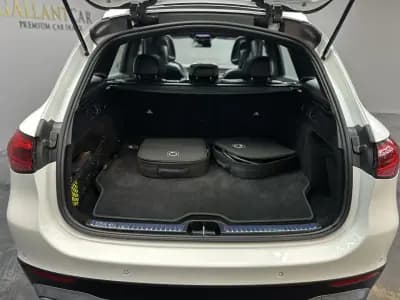 Sell Mercedes-Benz GLC 300 2024 - 66500 EUR, 12000 km - AUTO.MOTO.pt