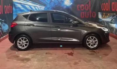 Vendo Ford Fiesta 2021 - 13999 EUR, 80000 km - AUTO.MOTO.pt