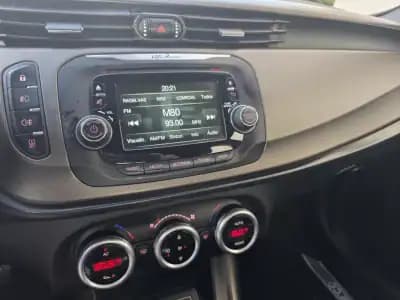 Sell Alfa Romeo Giulietta 2015 - 13500 EUR, 148000 km - AUTO.MOTO.pt