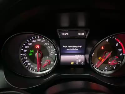 Sell Mercedes-Benz GLA 180 2015 - 21950 EUR, 22737 km - AUTO.MOTO.pt