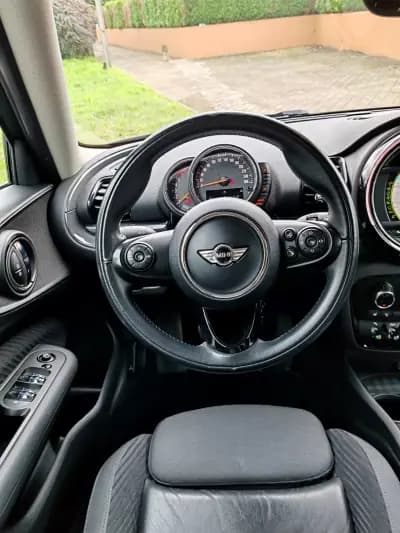 Sell MINI Clubman 2017 - 17750 EUR, 118000 km - AUTO.MOTO.pt