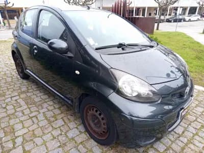 Sell Toyota Aygo 2009 - 5490 EUR, 114642 km - AUTO.MOTO.pt