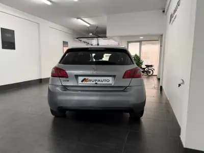 Sell Peugeot 308 2017 - 10990 EUR, 189000 km - AUTO.MOTO.pt