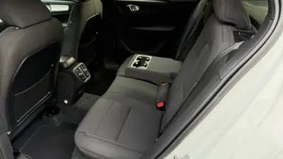 Sell Volvo XC 40 2021 - 24900 EUR, 149000 km - AUTO.MOTO.pt