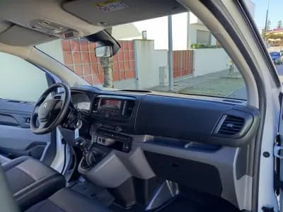 Vendo Citroën Jumpy 2020 - 14990 EUR, 143000 km - AUTO.MOTO.pt