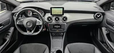 Sell Mercedes-Benz GLA 180 2015 - 21500 EUR, 160000 km - AUTO.MOTO.pt