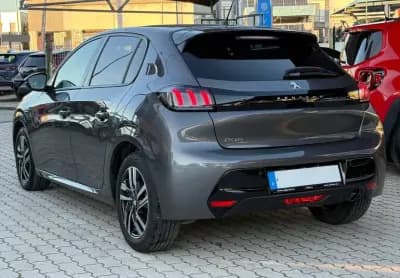 Sell Peugeot 208 2020 - 14250 EUR, 44000 km - AUTO.MOTO.pt