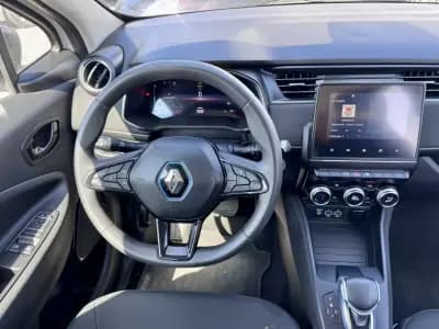 Vendo Renault Zoe 2020 - 15000 EUR, 25000 km - AUTO.MOTO.pt