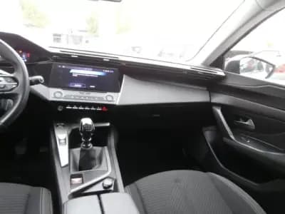 Vendo Peugeot 308 2022 - 22000 EUR, 118452 km - AUTO.MOTO.pt