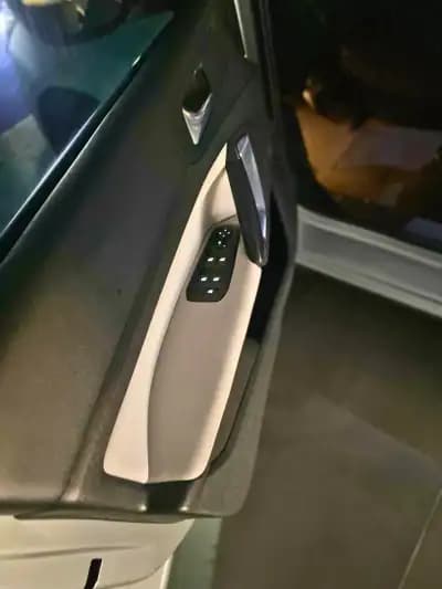 Sell Peugeot 308 2016 - 15500 EUR, 171736 km - AUTO.MOTO.pt