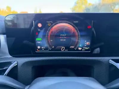 Sell Mercedes-Benz CLA 250 2021 - 30999 EUR, 98000 km - AUTO.MOTO.pt