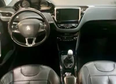 Vendo Peugeot 2008 2018 - 13990 EUR, 140457 km - AUTO.MOTO.pt