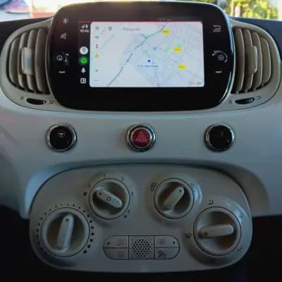 Vendo Fiat 500 2022 - 12900 EUR, 76609 km - AUTO.MOTO.pt