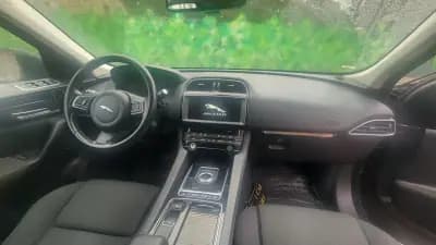 Vendo Jaguar F-Pace 2018 - 37990 EUR, 86000 km - AUTO.MOTO.pt