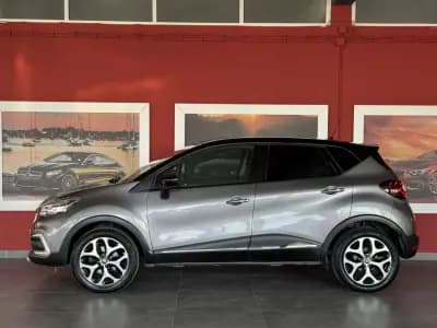Vendo Renault Captur 2017 - 15990 EUR, 80345 km - AUTO.MOTO.pt