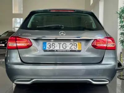 Vendo Mercedes-Benz C 300 2017 - 22999 EUR, 102000 km - AUTO.MOTO.pt