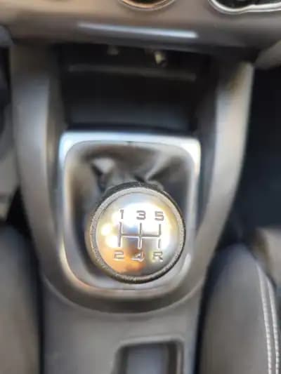 Sell Citroën C4 2015 - 9980 EUR, 157000 km - AUTO.MOTO.pt