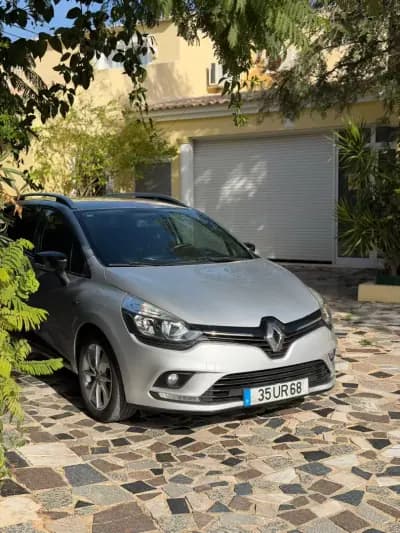 Vendo Renault Clio 2018 - 13500 EUR, 117730 km - AUTO.MOTO.pt