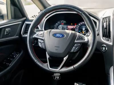 Vendo Ford S-Max 2022 - 34990 EUR, 176600 km - AUTO.MOTO.pt