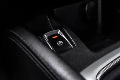 Vendo Nissan Qashqai 2014 - 13990 EUR, 133381 km - AUTO.MOTO.pt