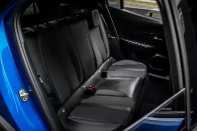 Vendo Peugeot e-2008 2021 - 20850 EUR, 59500 km - AUTO.MOTO.pt