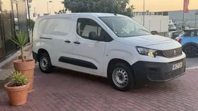 Vendo Peugeot Partner 2020 - 12990 EUR, 130000 km - AUTO.MOTO.pt