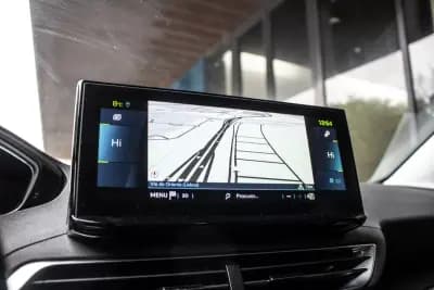 Sell Peugeot 3008 2021 - 19980 EUR, 119707 km - AUTO.MOTO.pt