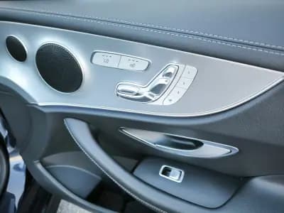 Sell Mercedes-Benz E 220 2018 - 39950 EUR, 113634 km - AUTO.MOTO.pt