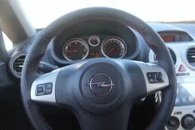 Vendo Opel Corsa 2007 - 5900 EUR, 98000 km - AUTO.MOTO.pt