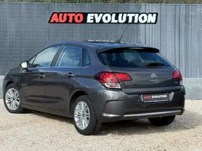 Vendo Citroën C4 2017 - 10900 EUR, 117000 km - AUTO.MOTO.pt